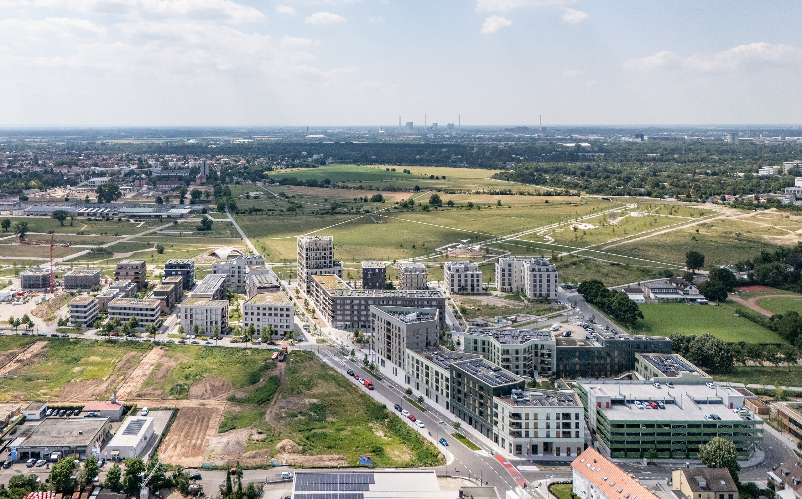Luftaufnahme des Spinelli Quartiers und des Spinelli Parks.